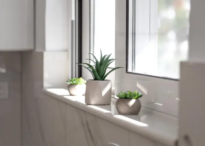 Flora's - 3bd House Apartman *