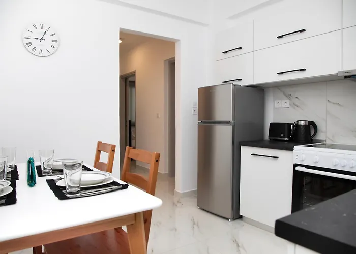 Flora's - 3bd House Apartman