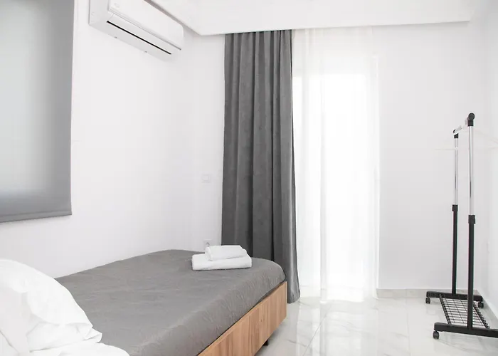 Flora's - 3bd House *