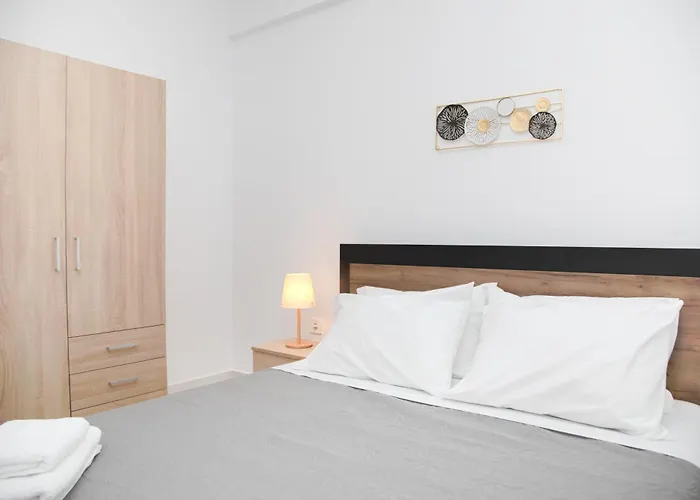 Flora's - 3bd House アパート