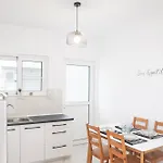 Flora's - 3bd House