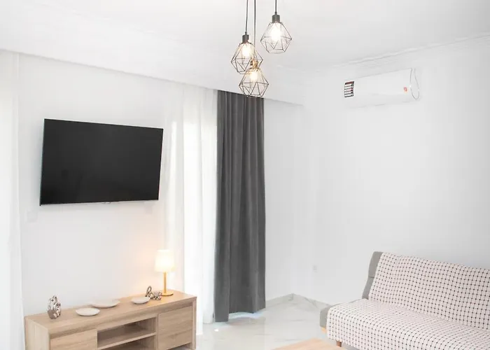 Flora's - 3bd House Appartement *