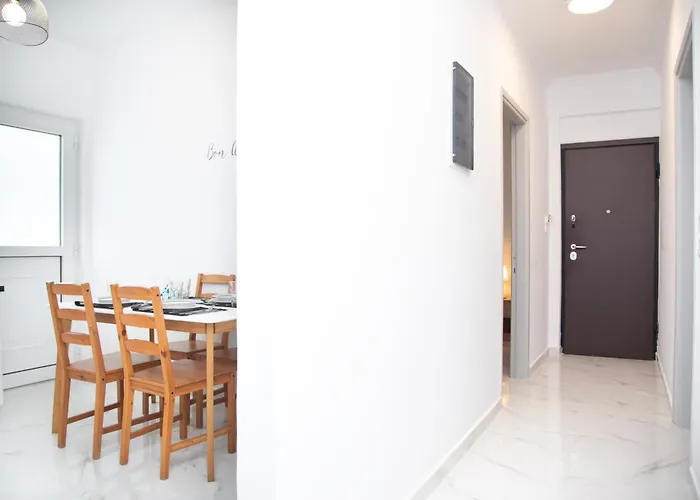 Flora's - 3bd House Kos